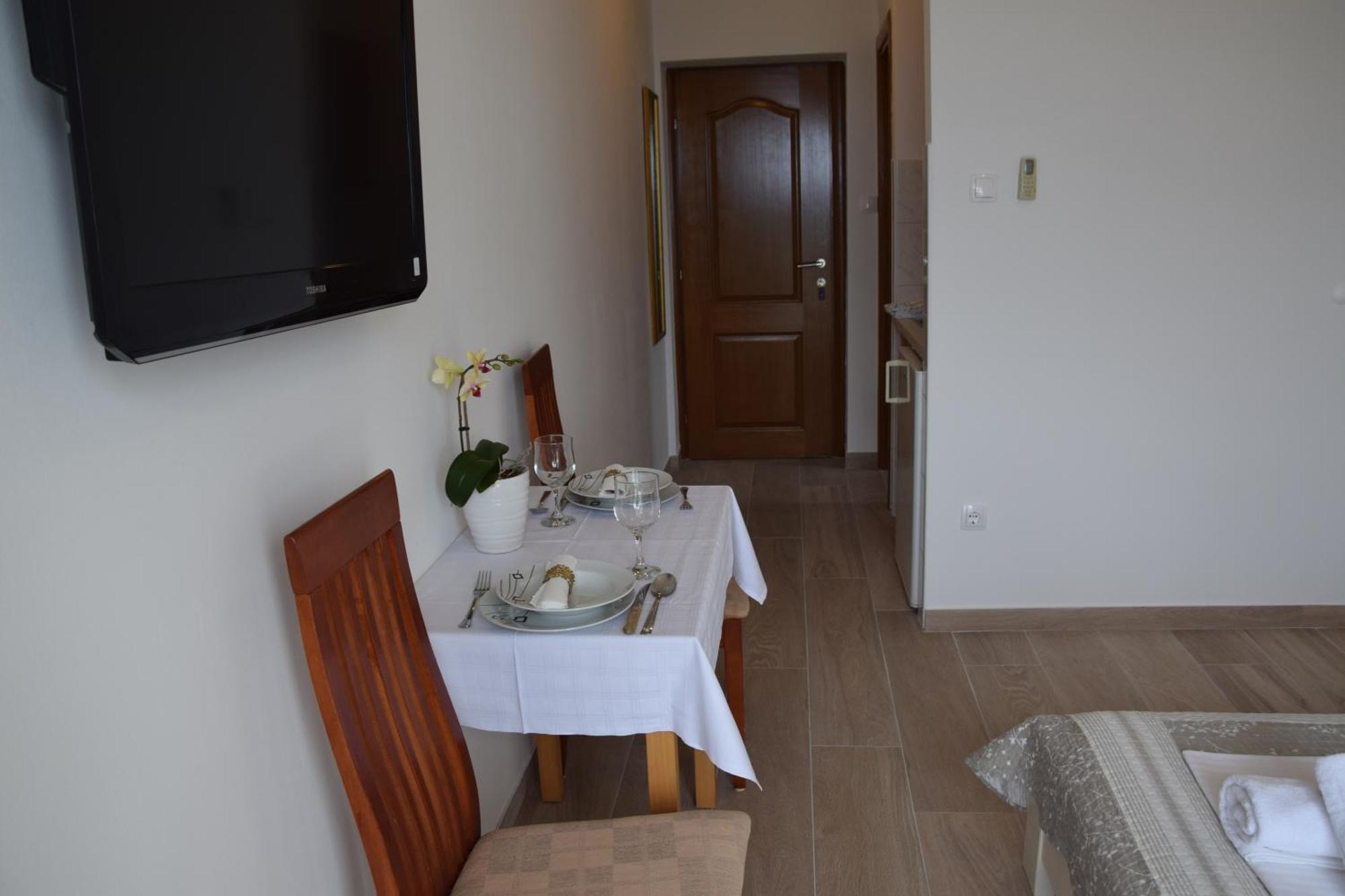 Apartments Saric Baska Voda Exterior photo
