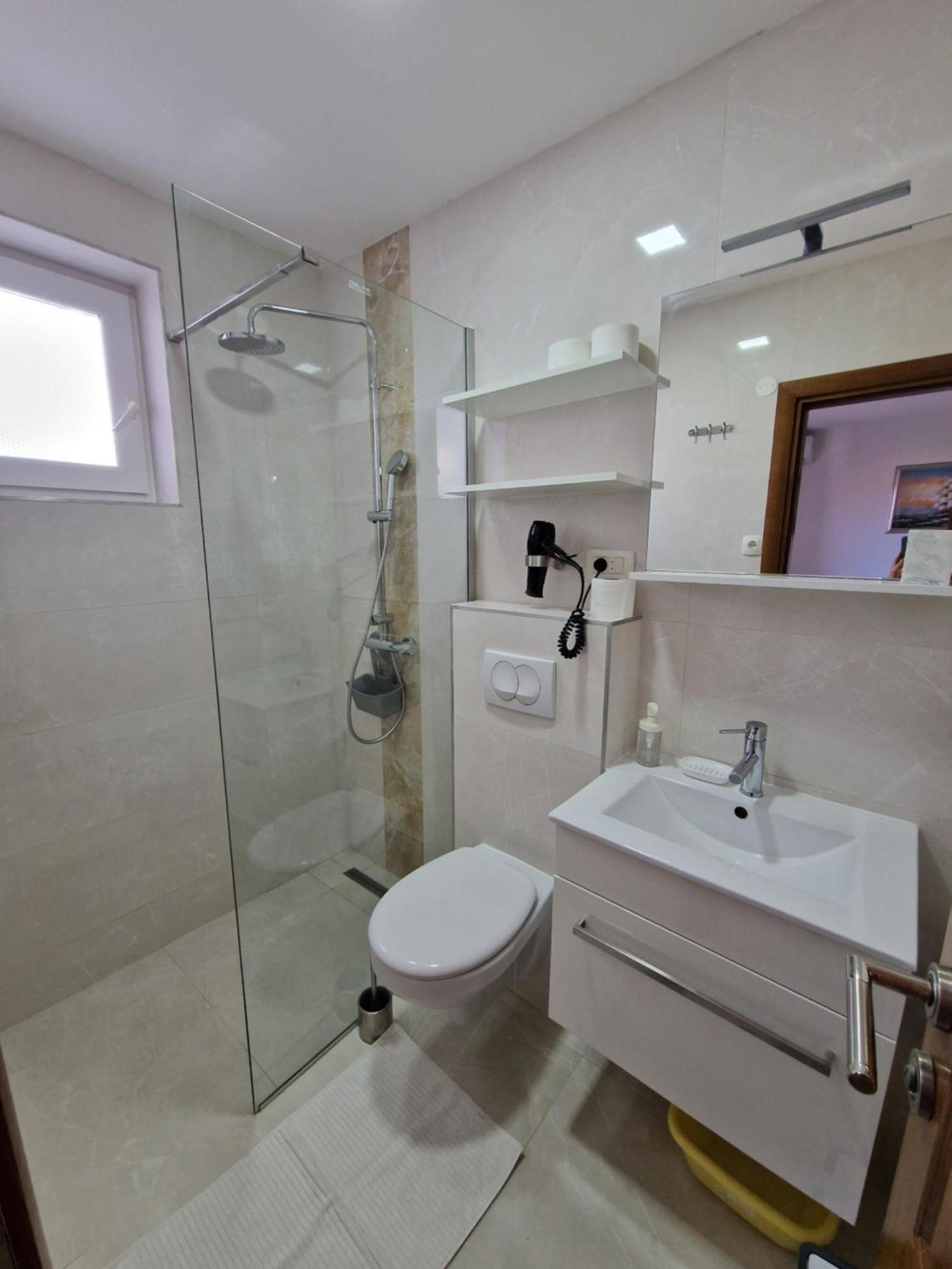 Apartments Saric Baska Voda Exterior photo