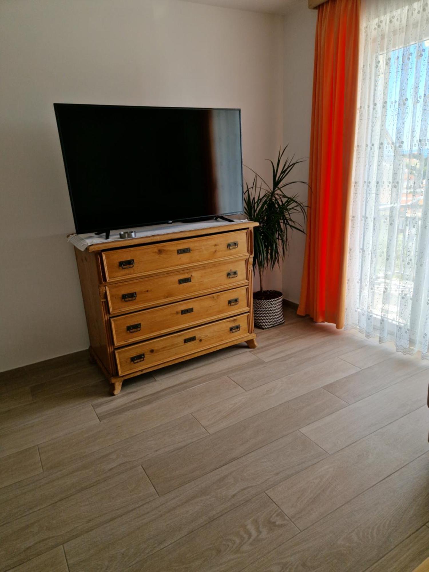 Apartments Saric Baska Voda Exterior photo