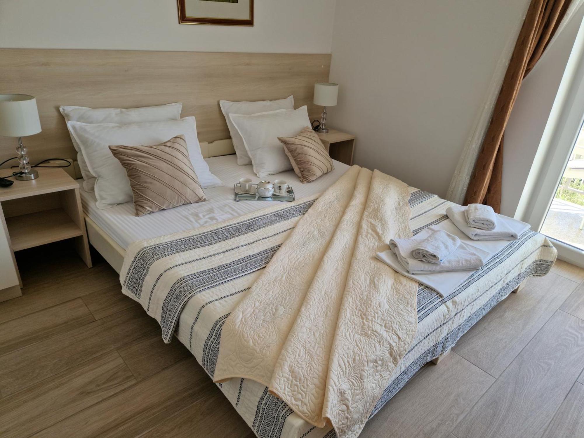 Apartments Saric Baska Voda Exterior photo