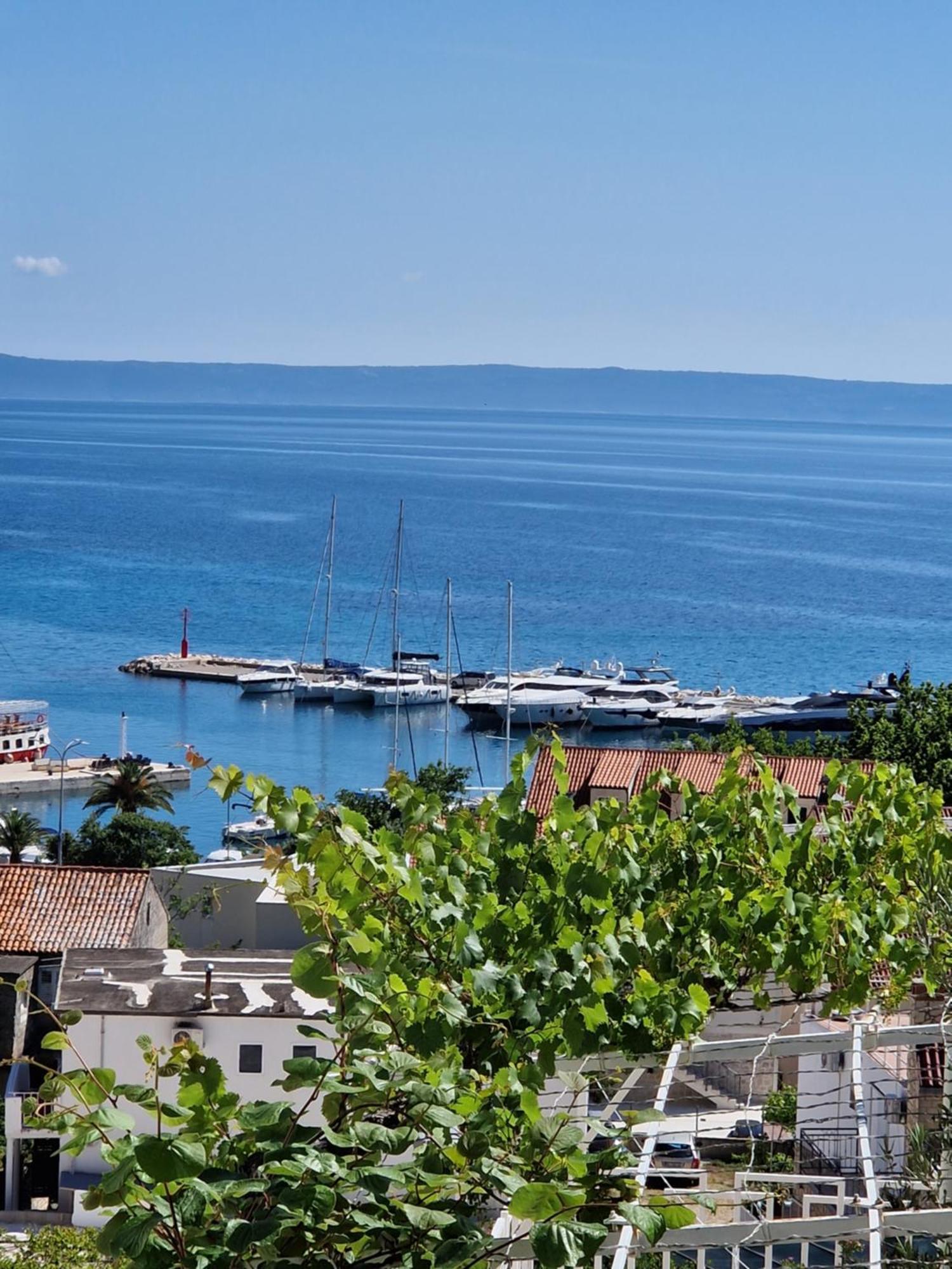 Apartments Saric Baska Voda Exterior photo